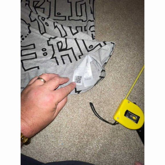 True Religion Gray & Black Graphic Print Short Sleeve T-Shirt Men's Size XL - Picture 4 of 6